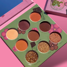 Load image into Gallery viewer, Beary Cute Eyeshadow Palette