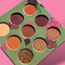 Load image into Gallery viewer, Beary Cute Eyeshadow Palette