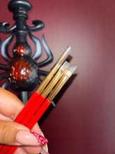 Load image into Gallery viewer, Red Eyeliner brush set
