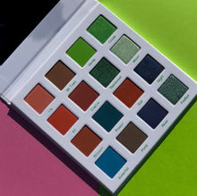 Load image into Gallery viewer, Lilly Croacks Eyeshadow Palette