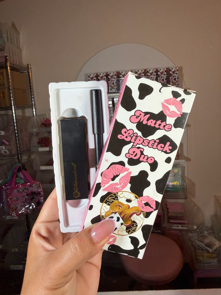 Lipstick and lip liner Duo