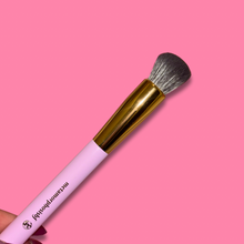 Load image into Gallery viewer, MB 105 concealer brush
