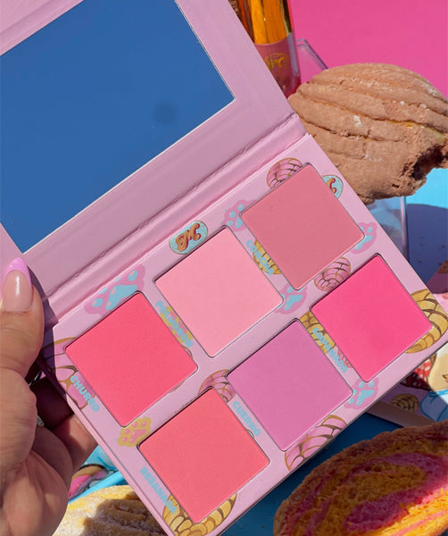 Conchita Blush Palette
